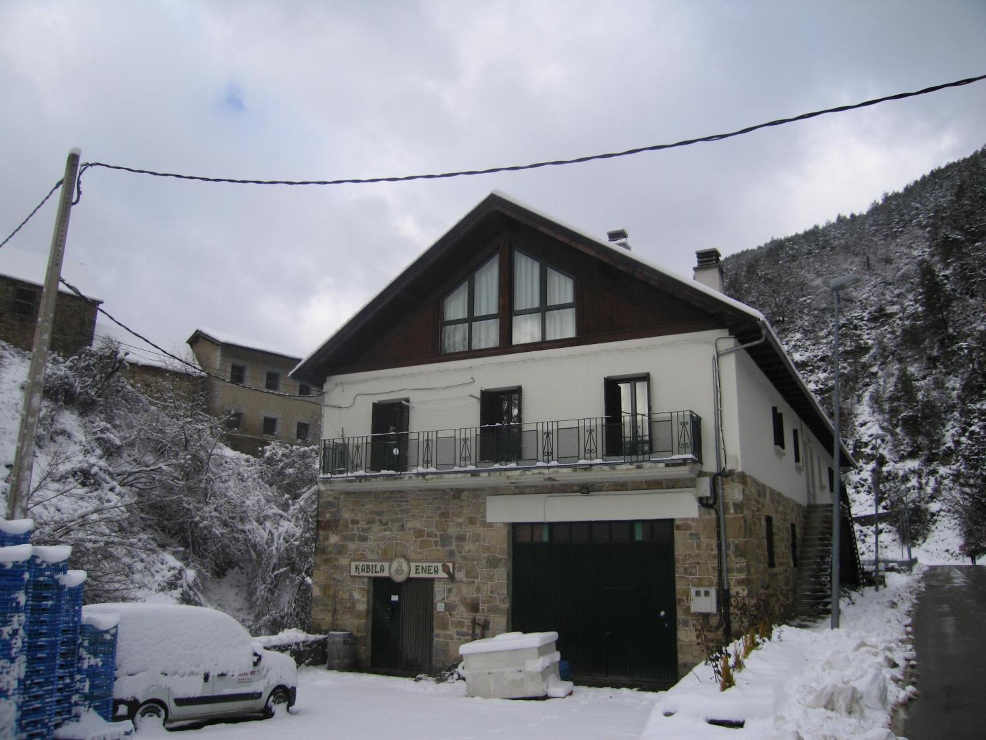 Kabila Enea 1 Appartement Uztarroz Buitenkant foto